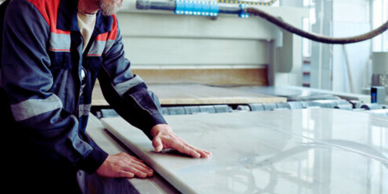 Instalar encimera de mármol blanco en cocina en Móstoles Instalar encimera de mármol blanco en cocina en Móstoles