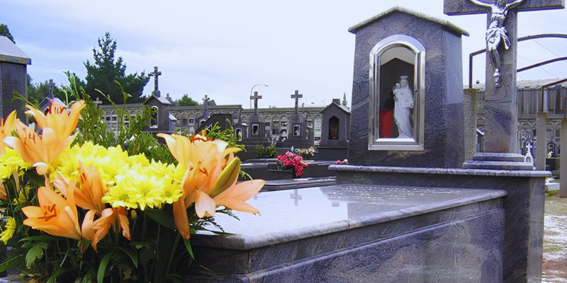 Lápidas de mármol personalizadas por marmolistas en Móstoles